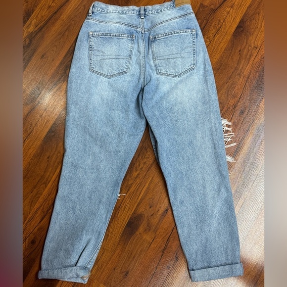 American Eagle 100% Cotton Distressed Boyfriend Jeans – Size 6 - Picture 6 of 6